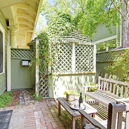 Inn At Depot Hill Capitola Room photo
