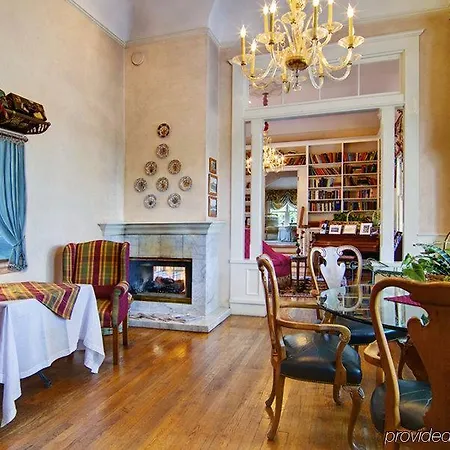 Inn At Depot Hill 