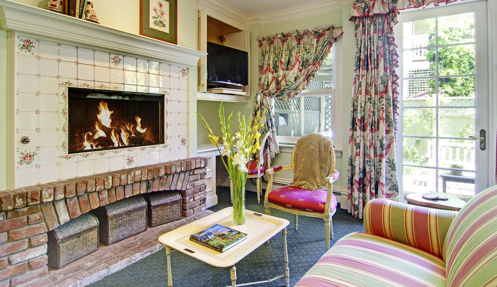 Inn At Depot Hill
